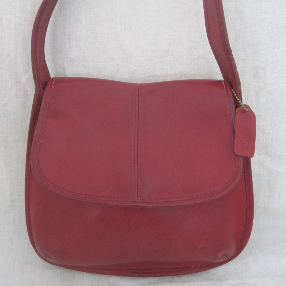SOLD ON E BAY COACH red Vintage  hand bag USA